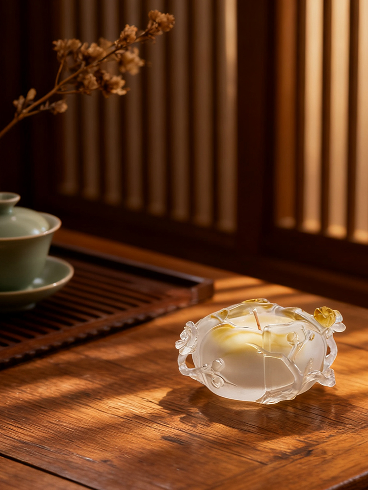 Bougeoirs et lampes d'ambiance en verre de cristal coloré