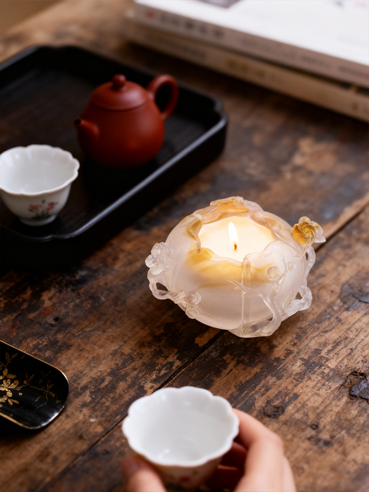 Bougeoirs et lampes d'ambiance en verre de cristal coloré