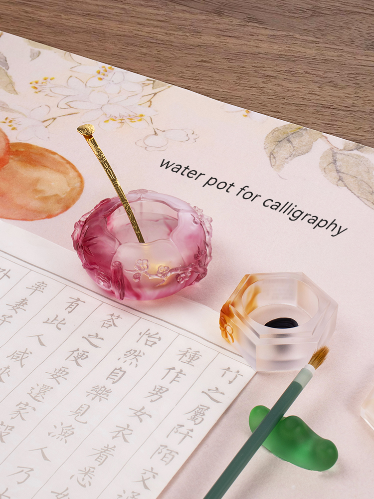 Bougeoirs et lampes d'ambiance en verre de cristal coloré