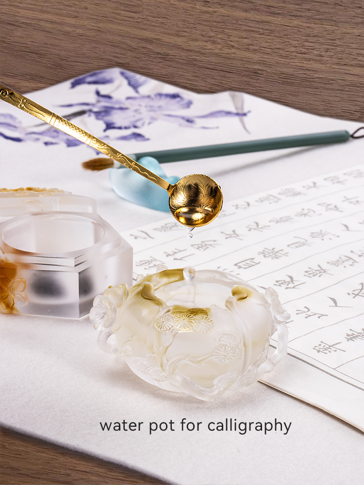 Bougeoirs et lampes d'ambiance en verre de cristal coloré