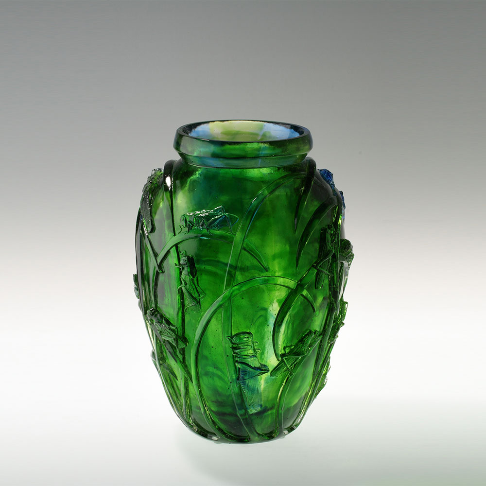 Vase en verre cristal pour compositions florales de salon ; vase d'art en verre de cristal; décoration intérieure; centre de table; 'Sauterelle'