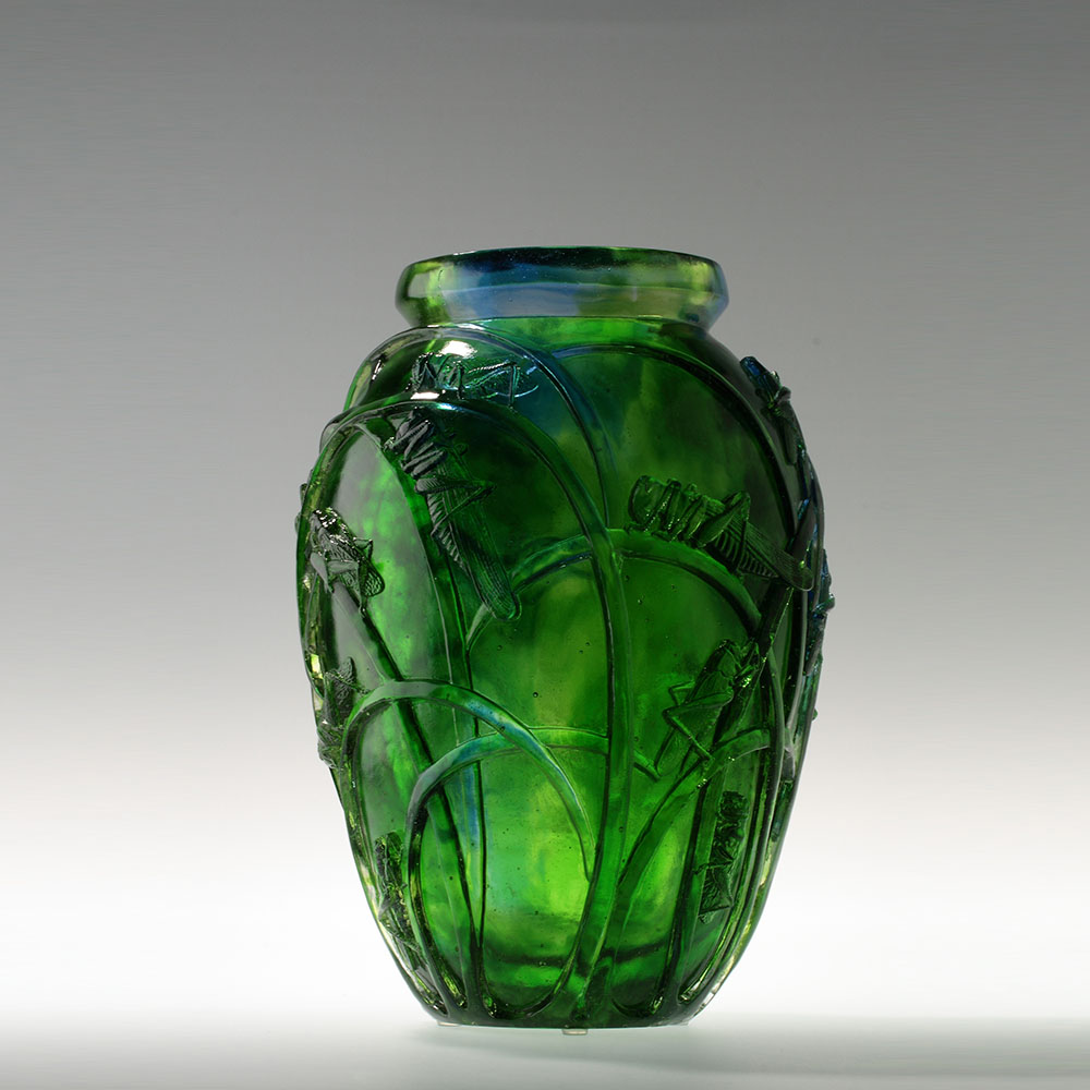 Vase en verre cristal pour compositions florales de salon ; vase d'art en verre de cristal; décoration intérieure; centre de table; 'Sauterelle'