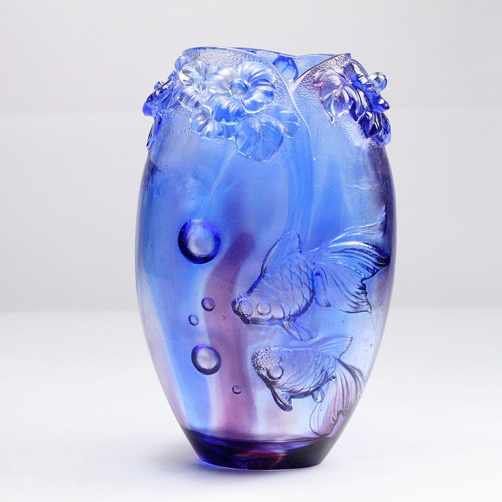 Vase en verre cristal pour les arrangements floraux du salon ; Vase artistique en verre cristal; Décoration d'intérieur ; Ornement de table à manger ; « Faire des câlins ensemble »