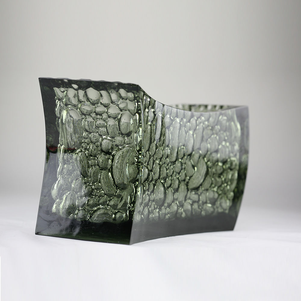 Vase en verre cristal pour compositions florales de salon ; vase d'art en verre de cristal; décoration intérieure; centre de table; « Vase goutte à goutte »