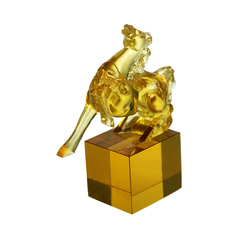 Ornement de sceau en verre de cristal de cheval doré