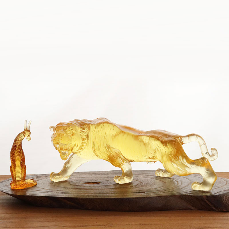 Ornements de tigre de glaçure de couleur dorée