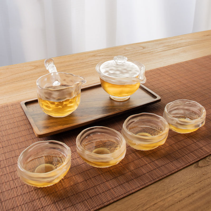 Ensemble de thé en verre transparent avec théière, tasse de thé