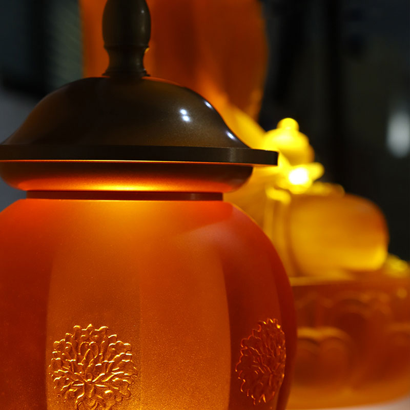 Ensemble d’offrandes d’autel bouddhiste en verre doré de la série « Bao Xiang Hua »